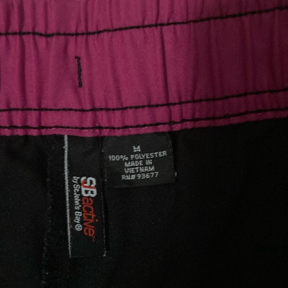 St. John's Bay athletic Black Capris with Pink Accents - Picture 3 of 4